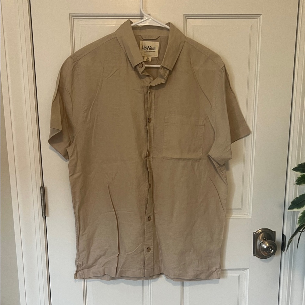 UpWest Men's Tan Short Sleeve Button Down Shirt Linen Cotton Size Medium